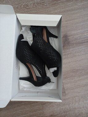 Style & Co black heels